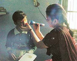 Dr Neeti Agarwal, eye specialist, allopathic dispensary, Sector 39-D