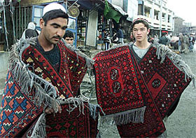 Afghan carpet vendors look for customers in Kabul