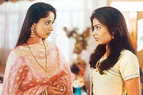 Des Mein Nikla Hoga Chaand: Culturally hyphenated Indians