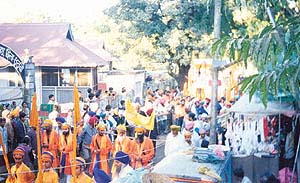 Assamese Sikhs hold a procession on Gurpurb
