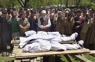 Kashmiri villagers offer funeral prayers