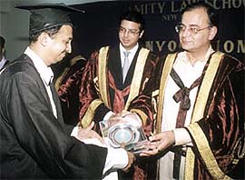 Union Minister of Law, Justice and Commerce, Arun Jaitley, awarding Postgraduate Diploma in Cyber Laws, Intellectual Property Rights and Labour Laws to a student of Amity Law School
