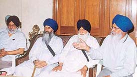 Akali leaders address mediapersons in Ludhiana