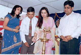 Actress Poonam Dhillon inaugurates the E-Campus