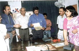 Kapil Dev being inducted as Grand Ambassador of Prayas, a voluntary organisation