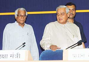 Prime Minister Atal Bihari Vajpayee and Defence Minister George Fernandes at the DRDO awards presentation ceremony