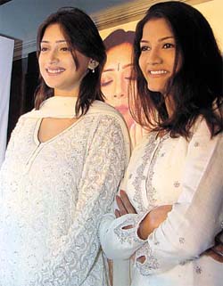 Gauri Pradhan, leading TV actress of the popular series "Kutumb" and Shilpa Kadam, model turned actress, during the launch of show ‘Naam Gum Jayega’ in the Capital