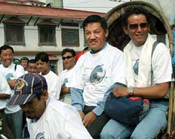 Tashi Tenzing, grandson of first Everest summiter Tenzing Norgay, takes a rickshaw ride