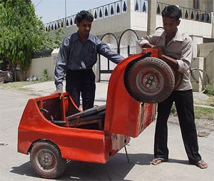 The car takes less than five minutes to fold up
