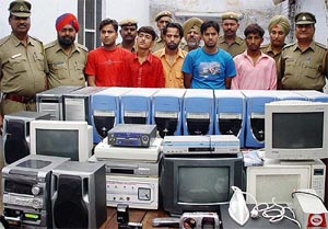 The robbers who were nabbed by the police with stolen goods