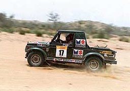 The all-woman team participating in Rally Desert Storm