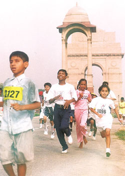 Children taking part in Run Against Drug Abuse organised by the Delhi Government at India Gate