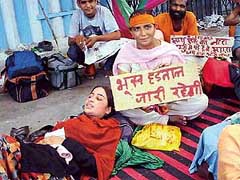 Devotees on a fast in Jammu 