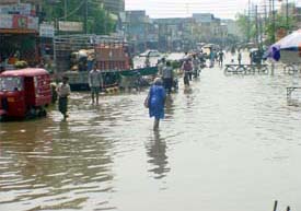 Inundated Kidwai Nagar