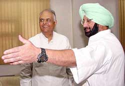 Punjab Chief Minister Capt Amarinder Singh meets Deputy Chairman Planning Commission K.C. Pant 