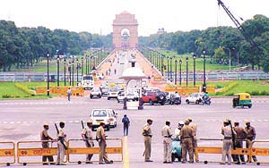 Armed policemen keeping vigil at Raisina Hill