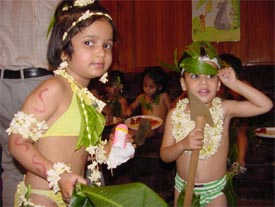 Tiny tots of Strawberry Club at a theme party, "Adam and Eve"