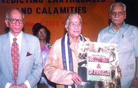 Former Chief Justice of India and former Judge of International Court of Justice, Mr R.S. Pathak, along with Union Minister for Human Resource & Development Murli Manohar Joshi and renowned astrologer Lachhman Dass Madan