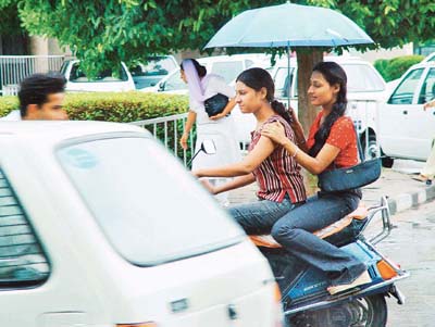 pix Manoj Mahajan
