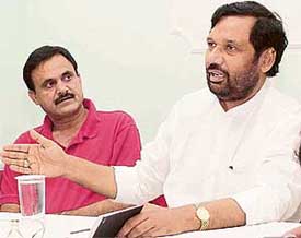 Mr Ram Vilas Paswan, president of the Lok Janshakti Party, addresses a press conference at a hotel in Sector 35
