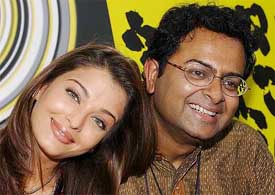 Bollywood actress Aishwarya Rai and director Rituparno Ghosh at a press conference in Locarno 