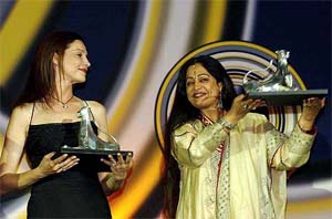 Romanian actress Diana Dumbrava and Kiron Kher