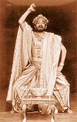 Mahendra Mewati in Mohan Maharishis Raja Ki Rasoi