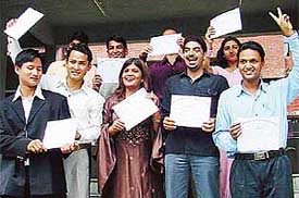 Members of the outgoing batch of the GDS Fares Ticketing Certificate Courses with their certificates at FCI Auditorium, Sector 42