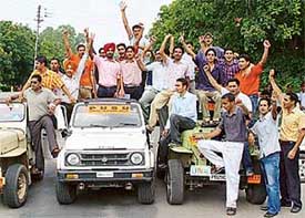 Supporters of a rival group of the Panjab University Students Union led by Gurparvez Singh Sandhu take out a campaign rally