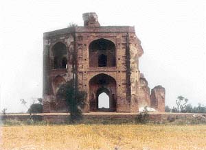 Tomb of Husain Khan dates back to the Mughal period
