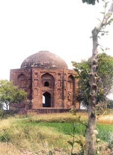 Tomb of Bahadur Khan in Bahlolpur