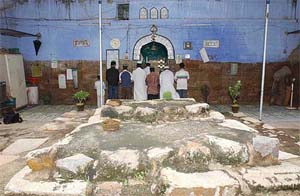 The grave of Raziya Sultan, who ruled India from 1236 AD to 1240 AD, lies unnoticed in a very bad shape in New Delhi