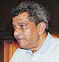 Dr Qutub Khan