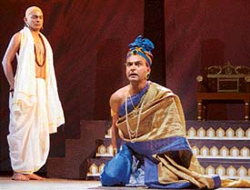 A scene from Govind Purushottam Deshpandes Chanakya Vishnugupta, which marked the conclusion of NSD Repertory Festival at Tagore Theatre in Chandigarh on Wednesday.