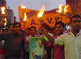 Members of the Akhil Bhartiya Vidyarthi Parished take out a Mashal Jaloos to celebrate the birth anniversary of Shaheed Bhagat Singh