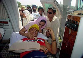 Hockey star Jugraj Singhs sister and brother meet him before he left for Delhi in a helicopter