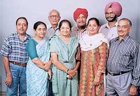 A delegation of senior citizens who will leave for Mauritius on October 4.