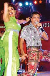Singer Sukhwinder Singh performs at Leisure Valley