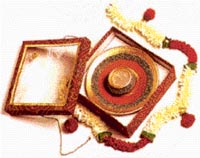 Bring cheer to your home with rangoli, torans and a striking variety of diyas