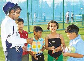 AUTOGRAPH HUNT