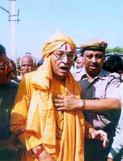VHP working president Ashok Singhal being arrested.