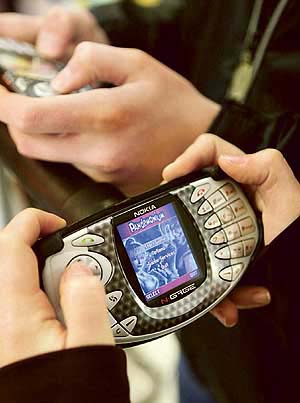Nokia NGage game deck sales started worldwide last week. 