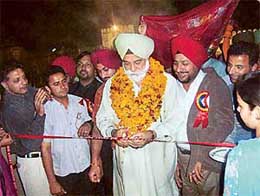 Mr Bir Devinder Singh, Deputy Speaker, inaugurates the all-India folk dances competition
