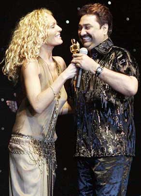 Bollywood singer Kumar Sanu receives the Artist of the Decade Award