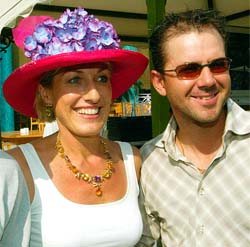 Australian cricket captain Ricky Ponting poses with Anna Cerdan, an Australian living in New Delhi