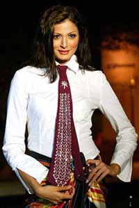 A model wears a necktie worth rupees 1 crore