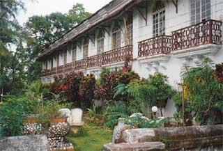 The impressive facade of Mrs Braganzas house