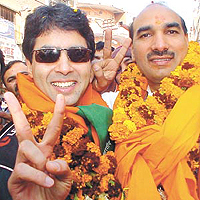 TV artist Aman Verma campaigning for BJP candidate Surya Prakash in Kamla Nagar constituency in the Capital on Friday.