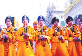 The Panj Piyaras lead the nagar kirtan