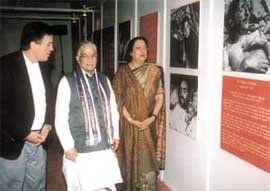 Murli Manohar Joshi and Najma Heptullah inaugurating the exhibition Terror Unleashed.